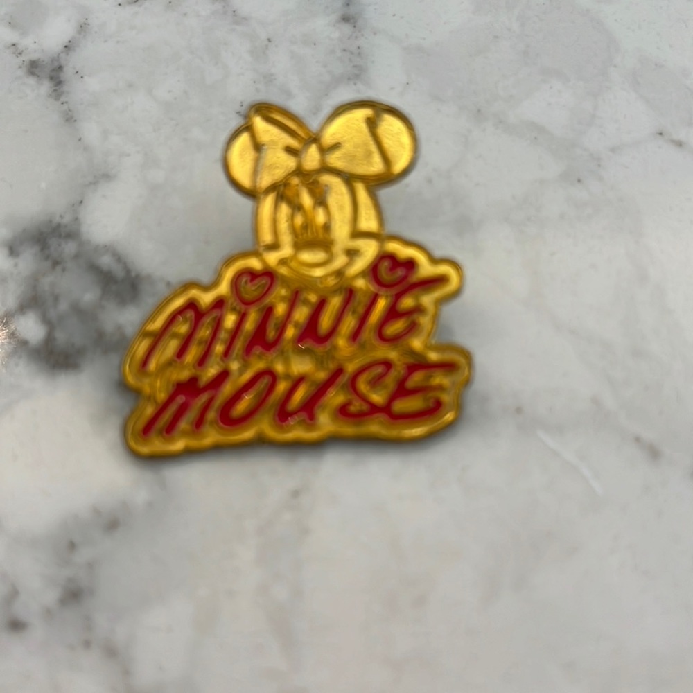 Minnie Mouse Pin